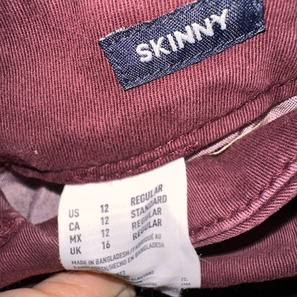 American Eagle Outfitter’s Women's Burgundy Skinny Jeans - Picture 4 of 8